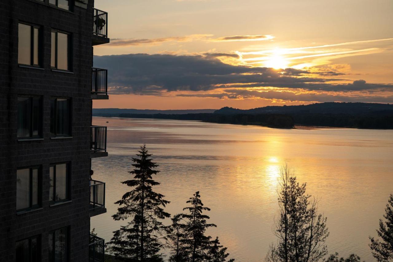 Delta Hotels By Marriott Fredericton Exterior foto