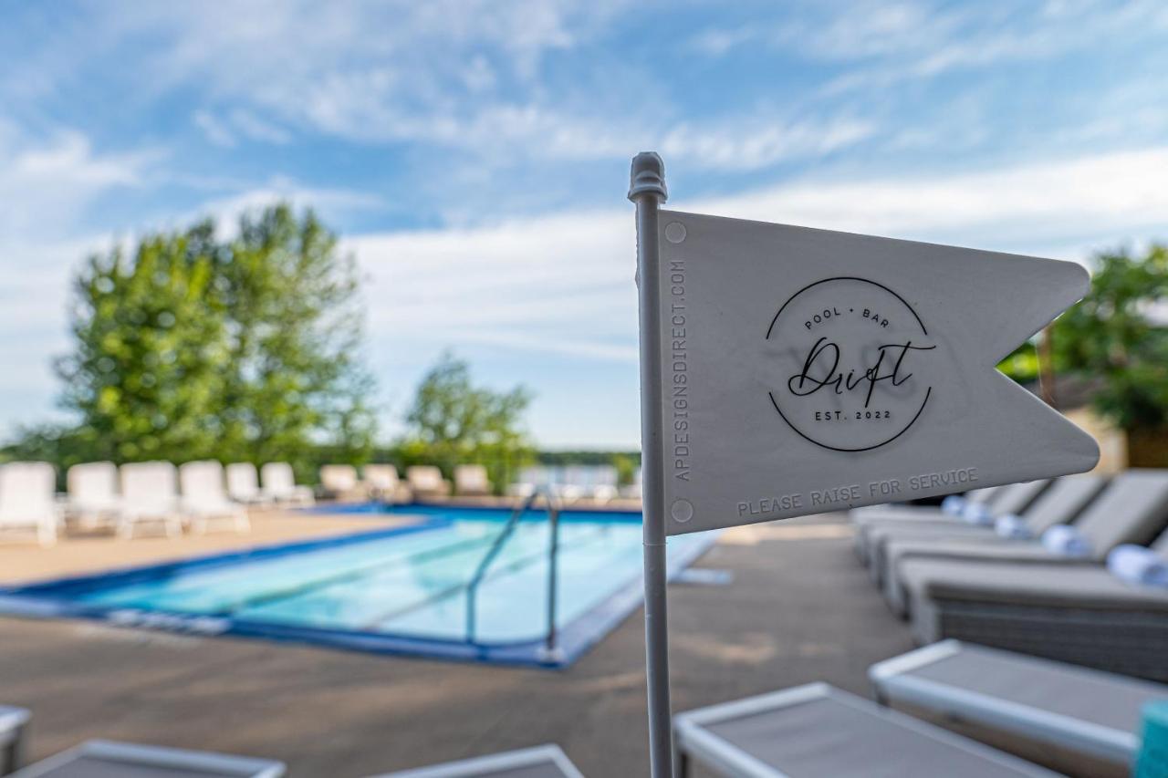 Delta Hotels By Marriott Fredericton Exterior foto
